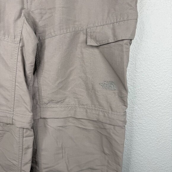 The Northface Zip Off Pants - Picture 3 of 12